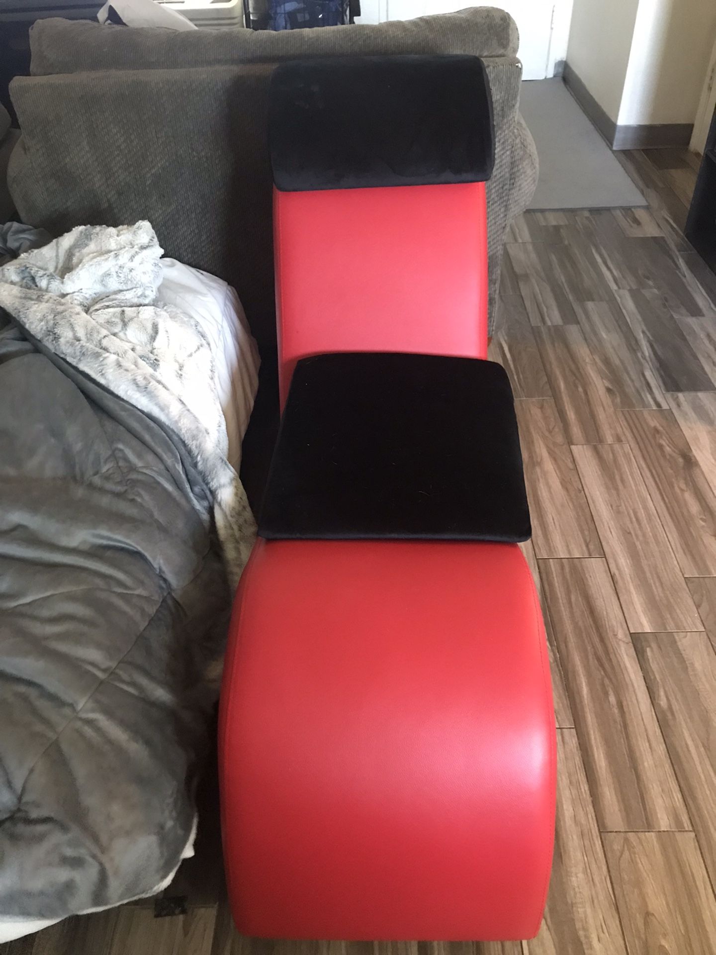 Sex Chair With Arm And Leg Restraint’s. for Sale in Desert Hot Springs