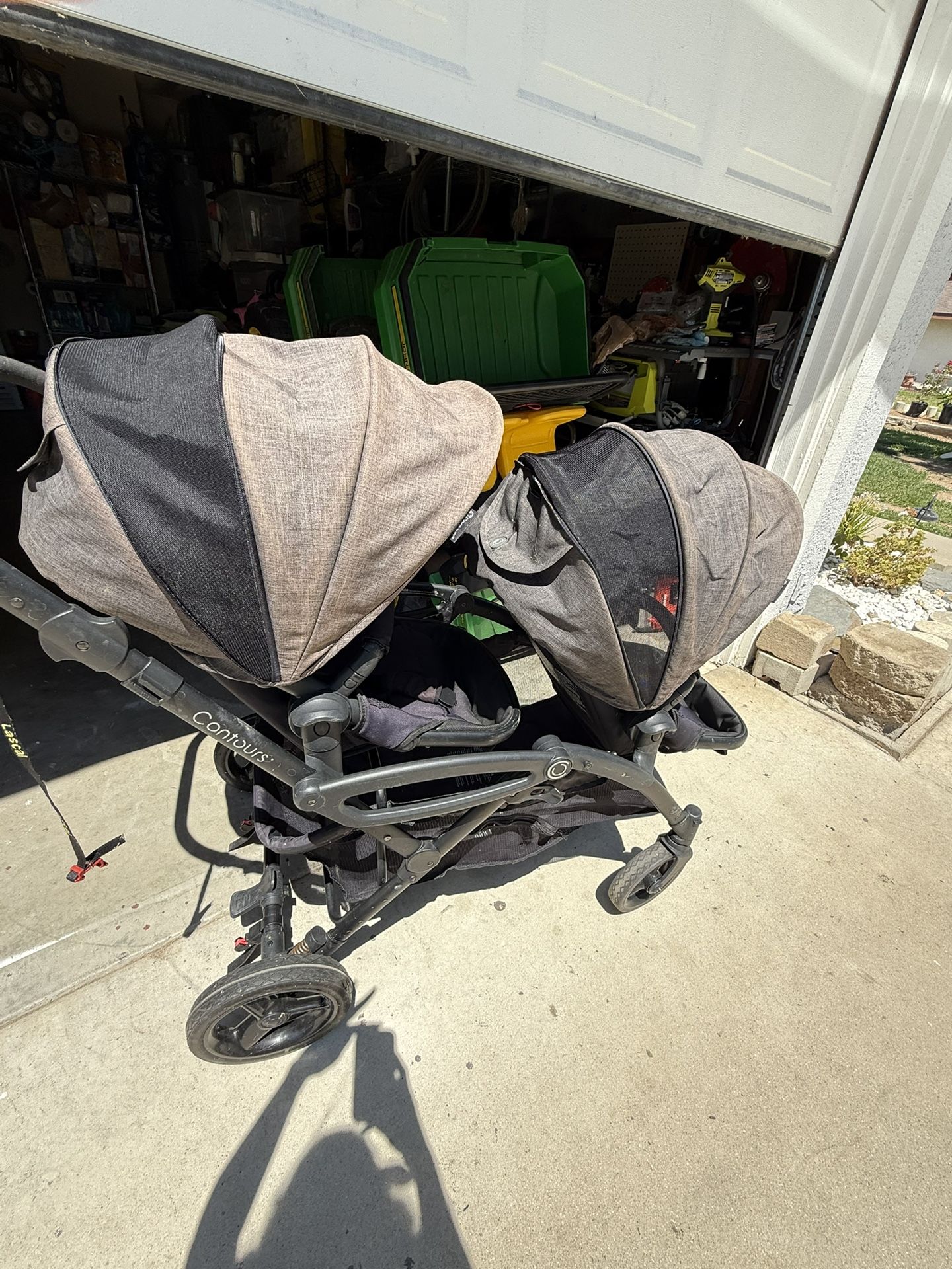 Contour double Stroller