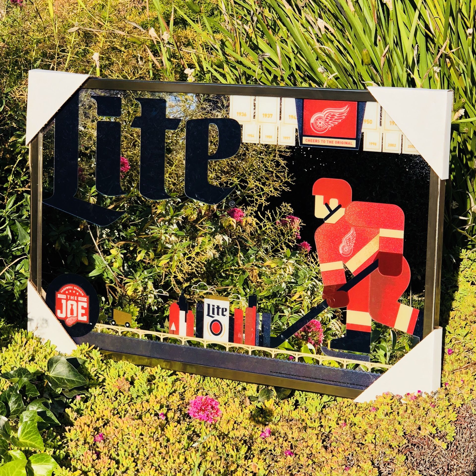 Miller Lite Detroit Red Wings NHL Hockey Beer Bar Mirror “New”