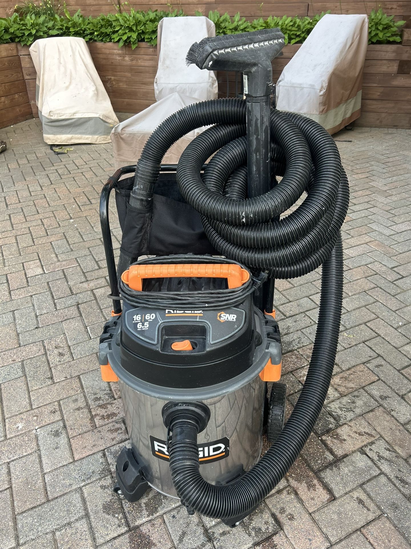 RIDGID Wet/Dry Vacuum 16 Gallon 6.5 Peak HP