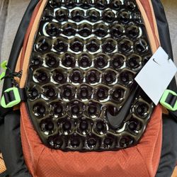 Nike Air Max $160 Unisex Backpack Bag (17L) NEWRU Rugged Orange/Black FN3533-013