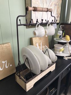 New Farmhouse plate / cup holder 