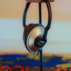 Bose Wired Headphones - (TO-1A)