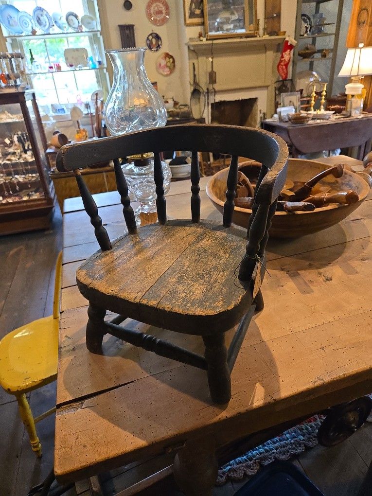 Antique Primitive Child's Barrel Chair