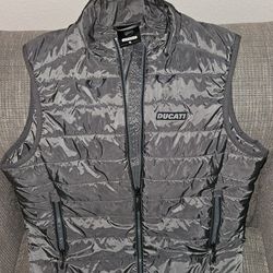 DUCATI XL Black Puffer Zip Up Vest