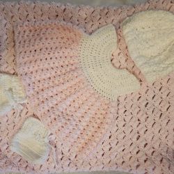 Baby Crotchet Blankets and Clothes 