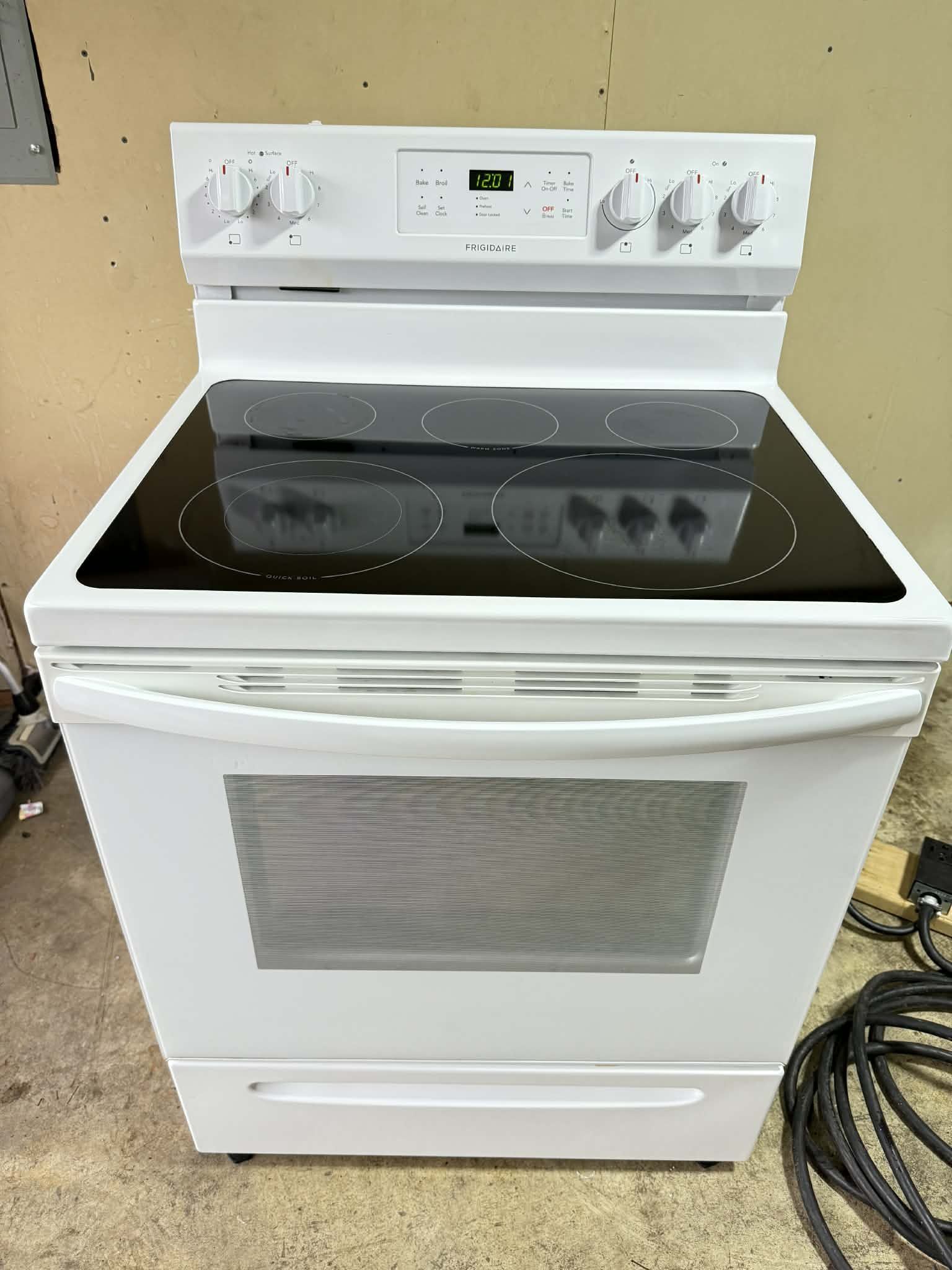 Electric Stove 
