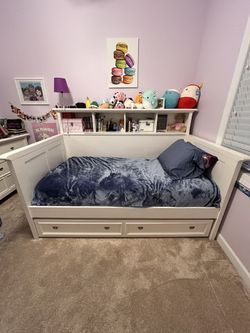 Twin Trundle/Bookcase Bedroom Set