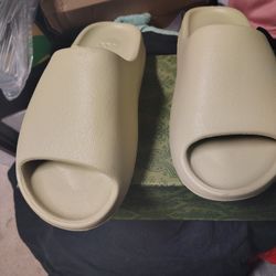 Resin Yezzy Slides.   