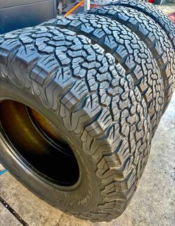 245 75 16 BFGOODRICH Ko2 All 4 are in perfect living conditions.