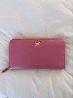 Pre-owned PRADA Saffiano leather small leather goods Saffiano Long Zip Wallet in Pink