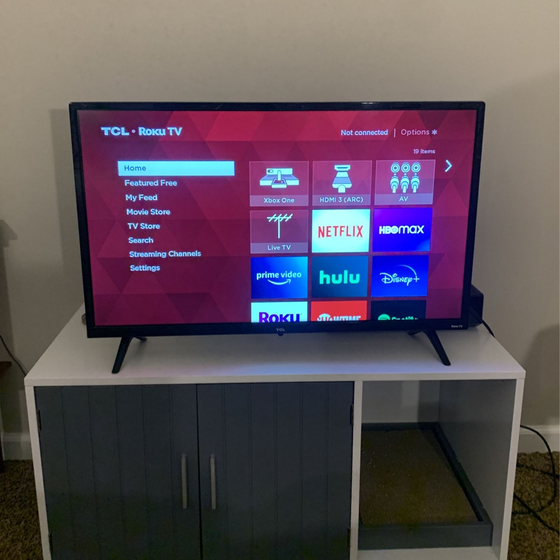 32” TCL Roku Tv