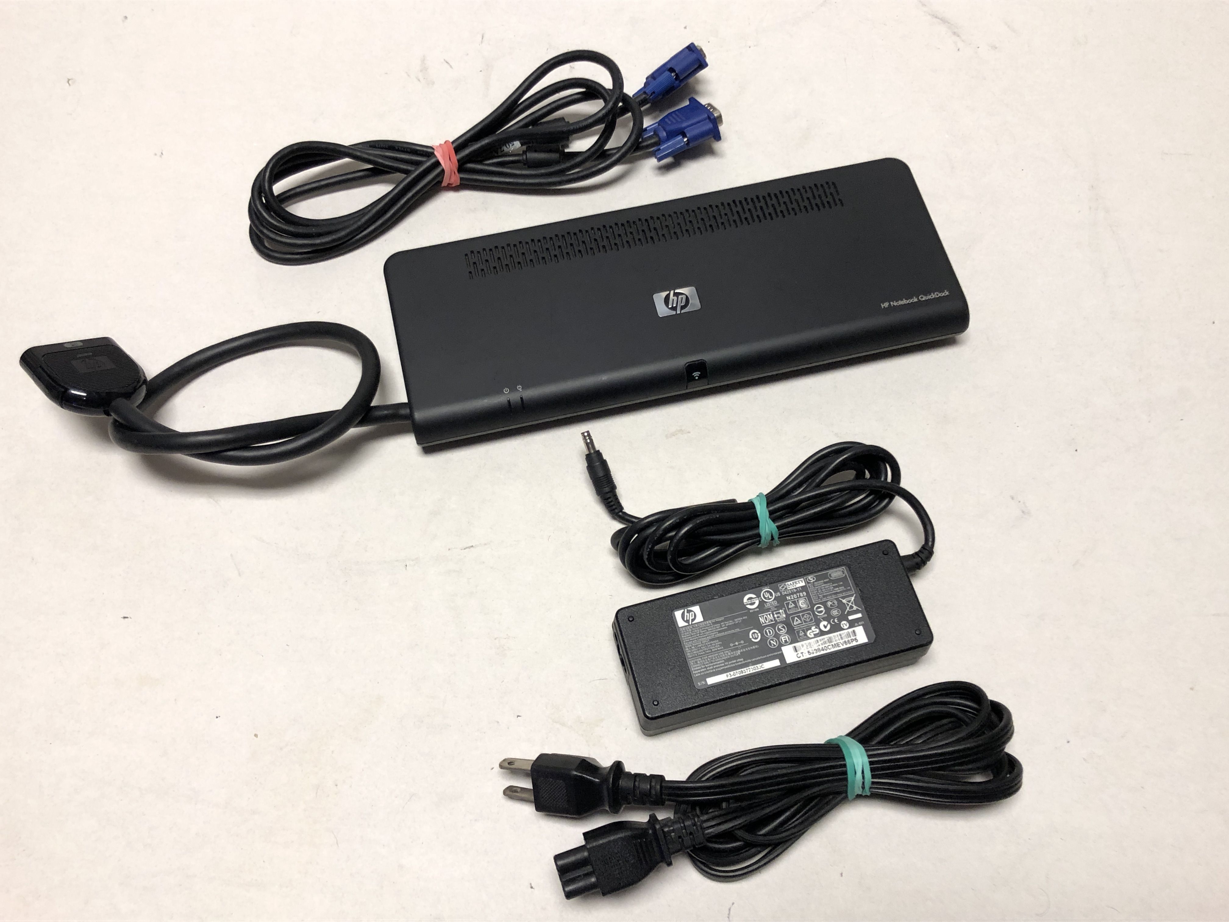 HP Notebook QuickDock Port Replicator Docking Station