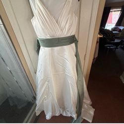 David’s bridal Wedding dress Size 16