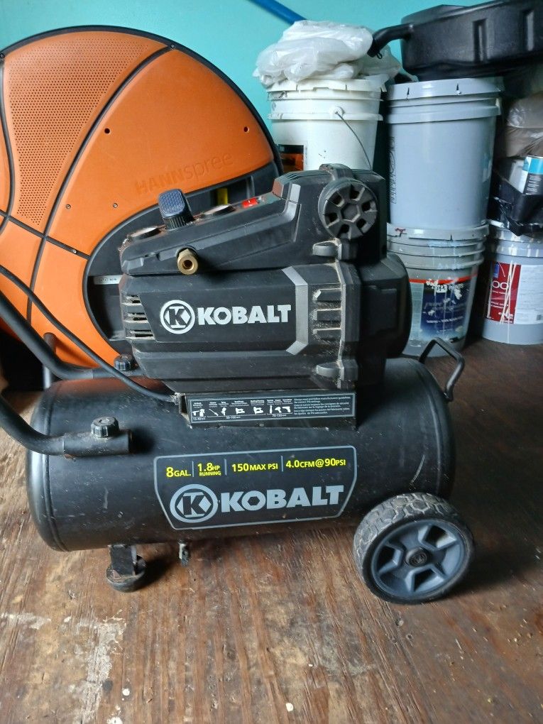 Kobalt 8-Gallon Portable Electric 150 PSI Horizontal Air Compressor