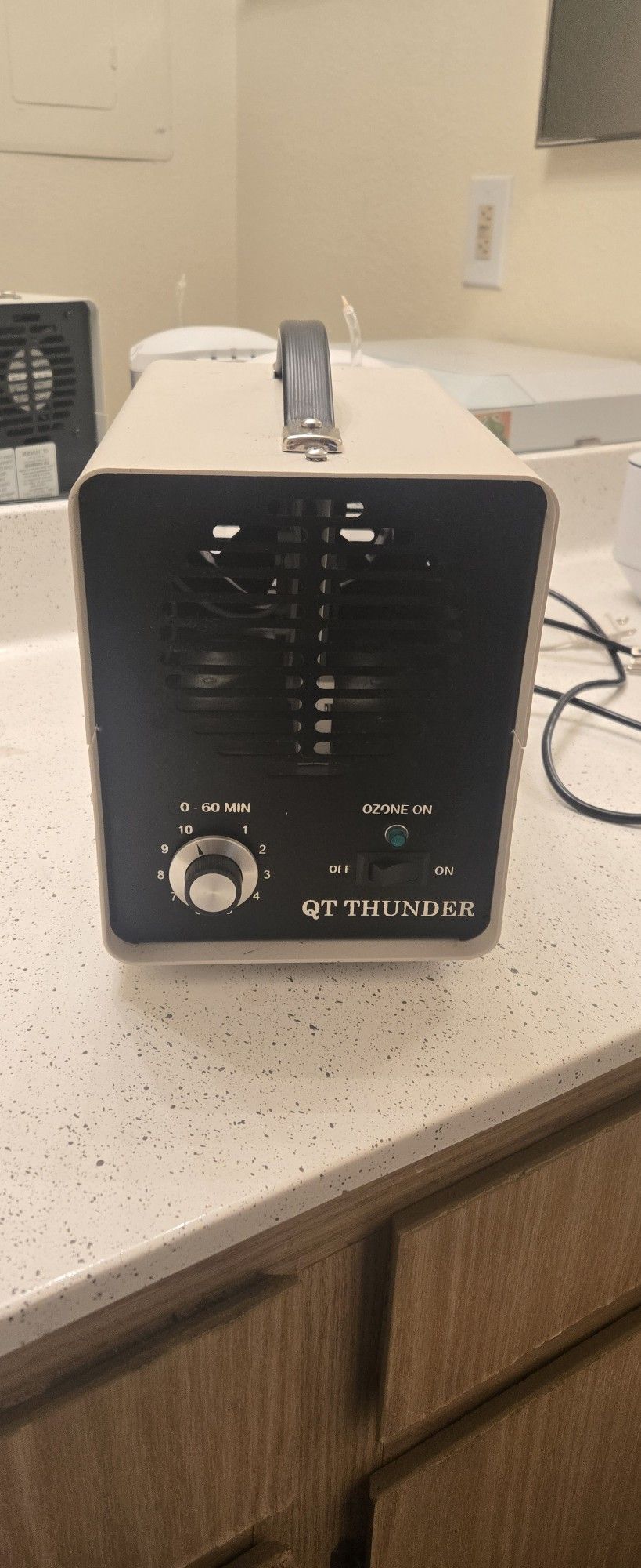 QT THUNDER OZONE GENERATOR