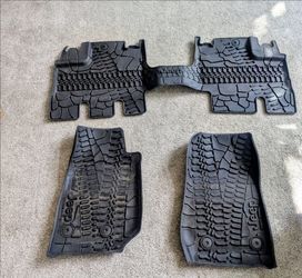 Jeep Wrangler Rubicon all weather mats