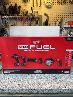 Milwaukee m18 fuel 18v 5 tool combo kit 3697-25