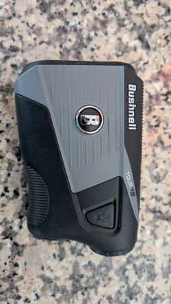 Bushnell tour v5 laser rangefinder great shape