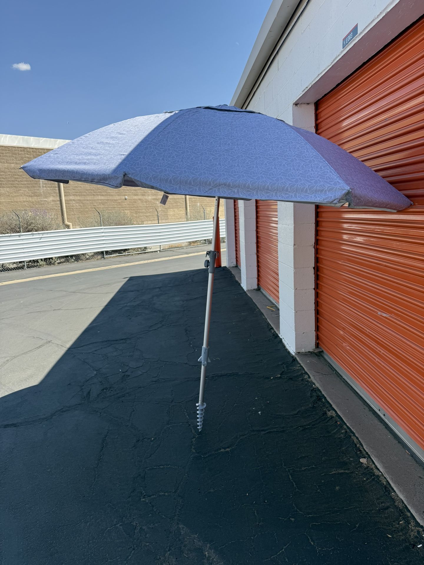 Titan Beach Umbrella