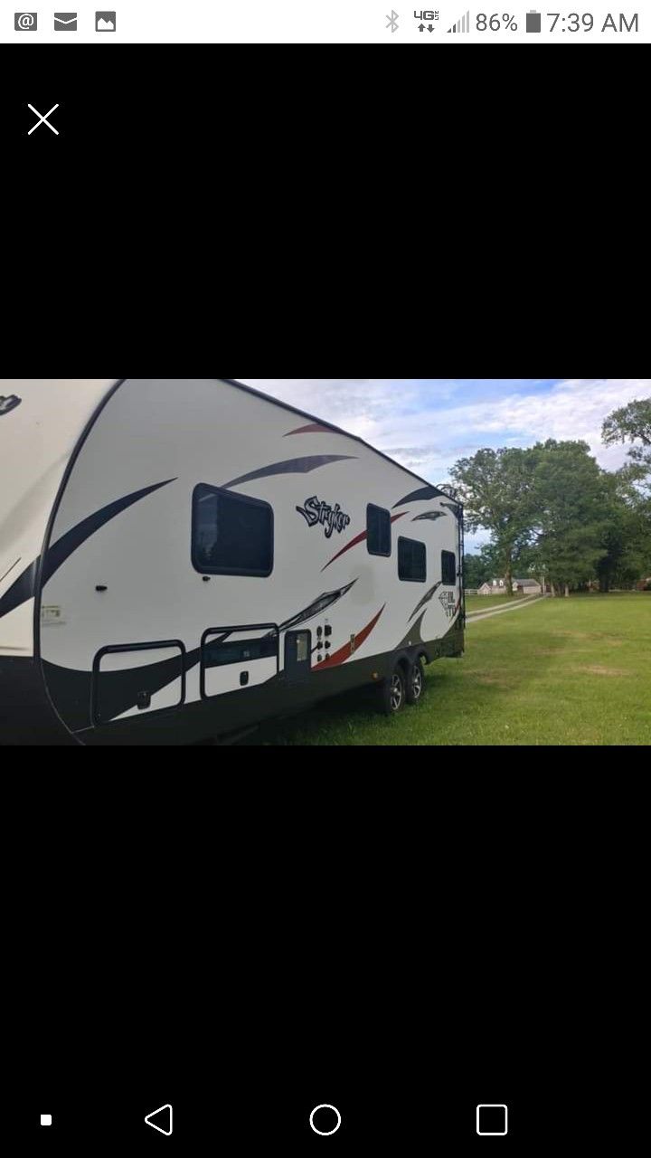 2016 Cruise Stryker Toy Hauler 26 Ft  2 Swivel  Chairs Couch That Folds To Bed Plus Bunk Bed And Love Seat That Folds To Smaller Bed