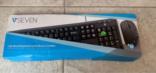 V7 USB Wired Keyboard and Mouse Combo