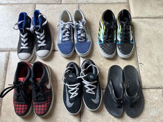Boys shoes - 6 Pairs - Collection of Vans, Nike, Converse, Chaco