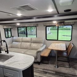 2020 Keystone Bullet 330bhs