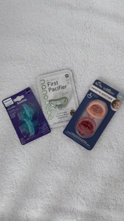 Newborn Pacifiers 