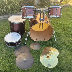 Pearl “Export Series” drums