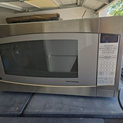 Like New Microwave 