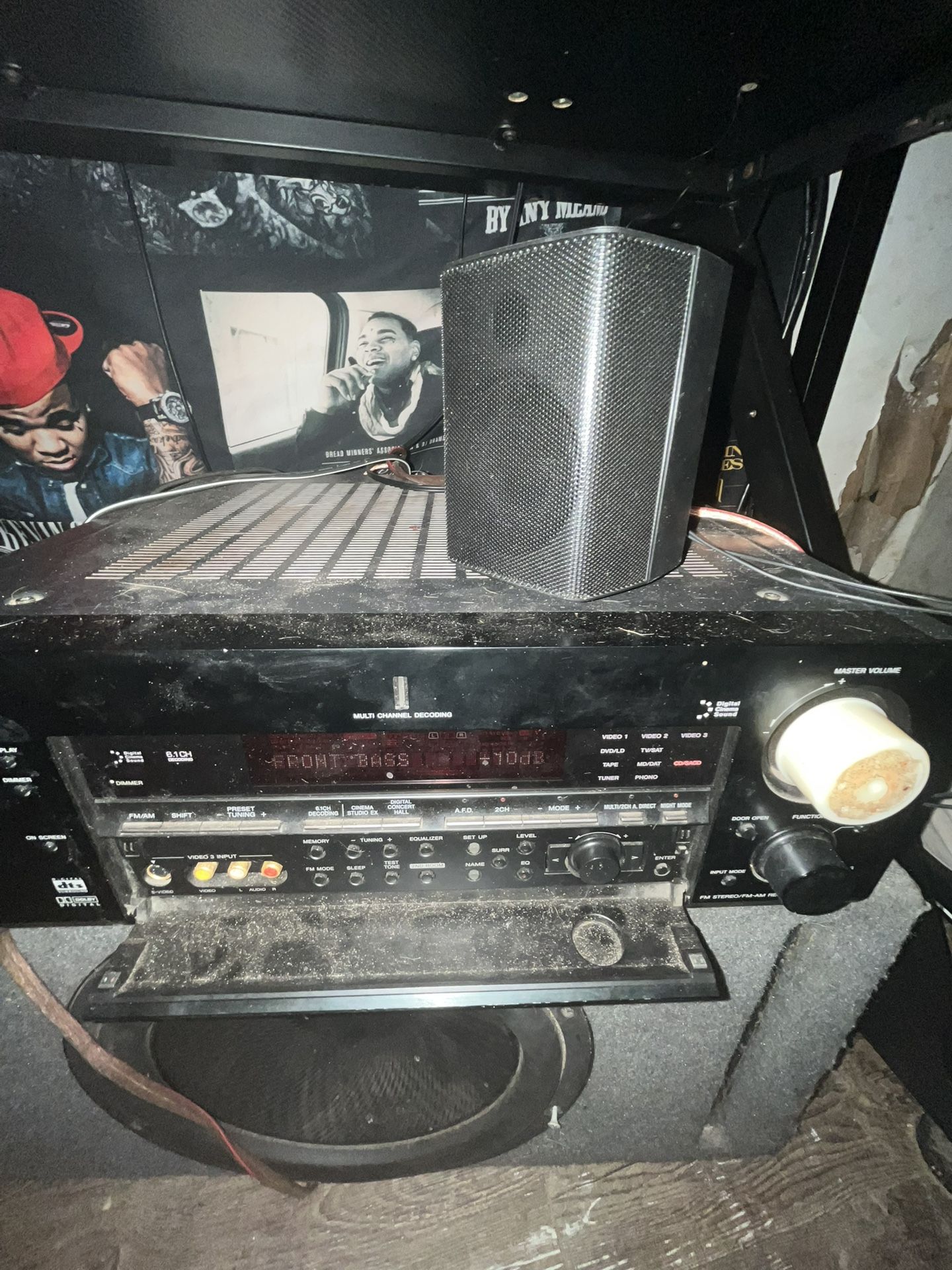 No Clue But It’s A Home Stereo