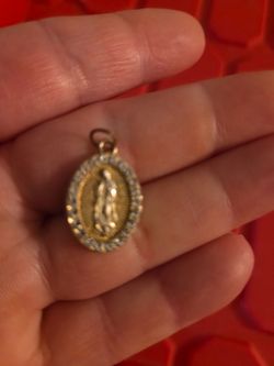 Necklace cham