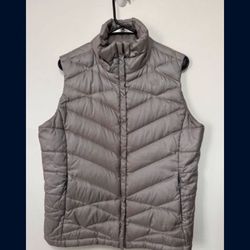 WOMENS LARGE NORTH FACE VEST PUFFER GREY