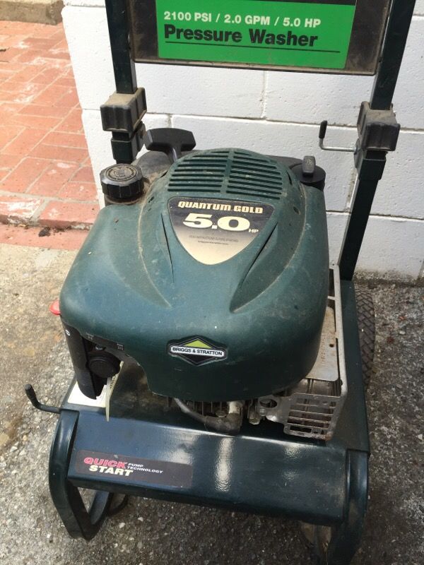 Briggs & Stratton quantum gold 5.0 HP 4 stroke engine