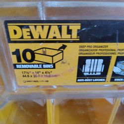 DeWalt Pro Organizer 
