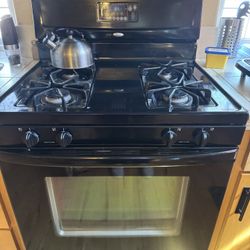 Gas Stove And Over The Range Microwave 