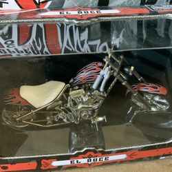Collectibles West Coast Choppers Jesse James Red Flames El Duce 1:18 Scale Chopper