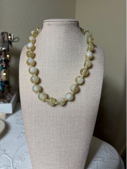 Vintage gold glitter glass bead necklace