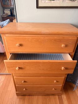 5-Drawer Solid Wood Dresser