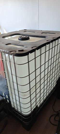 Water Tank 275 Gallon IBC Tote