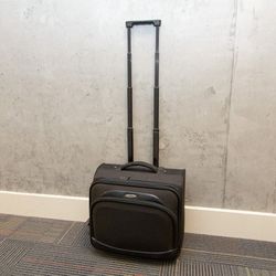Black Diplomat rolling briefcase style carry rollaboard bag

