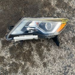 Nissan Pathfinder  Headlights 2017-2020