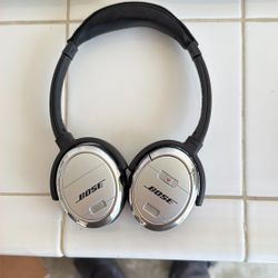Bose QuietComfort 3 (QC3) Wired Acoustic Noise Cancelling Headphones
