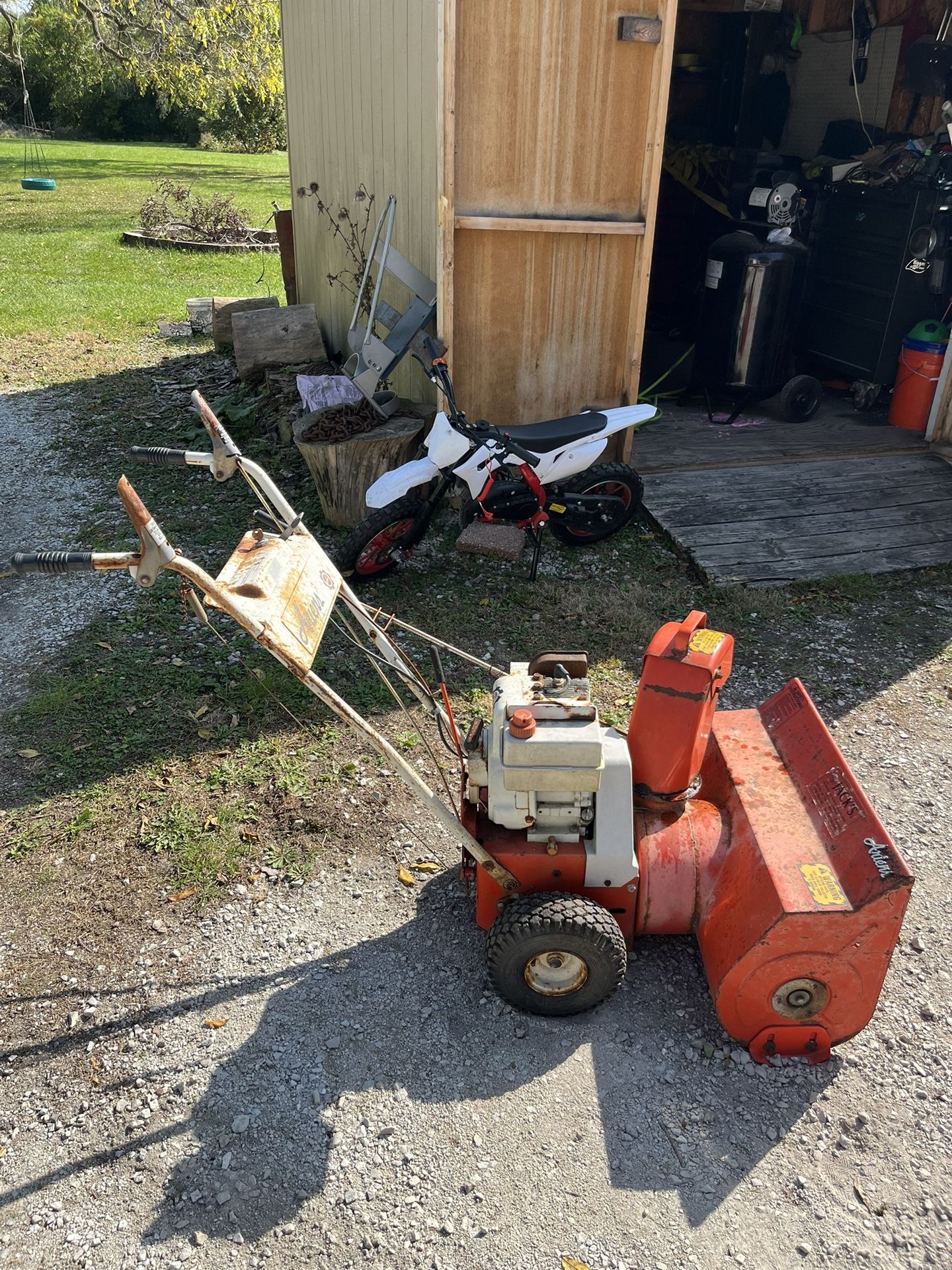 Ariens 20 Inch Self Drive Snow Blower
