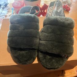 Ugg slides