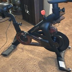 Peloton Bike + Model 