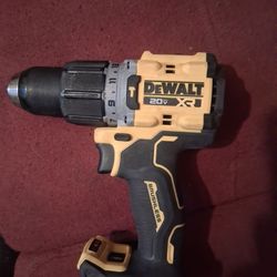 Dewalt 1/2"  20volt Cordless Drill