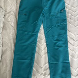 Figs scrub pants + top