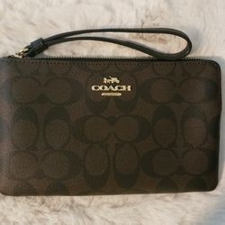 Authentic COACH WRISTLET WALLET